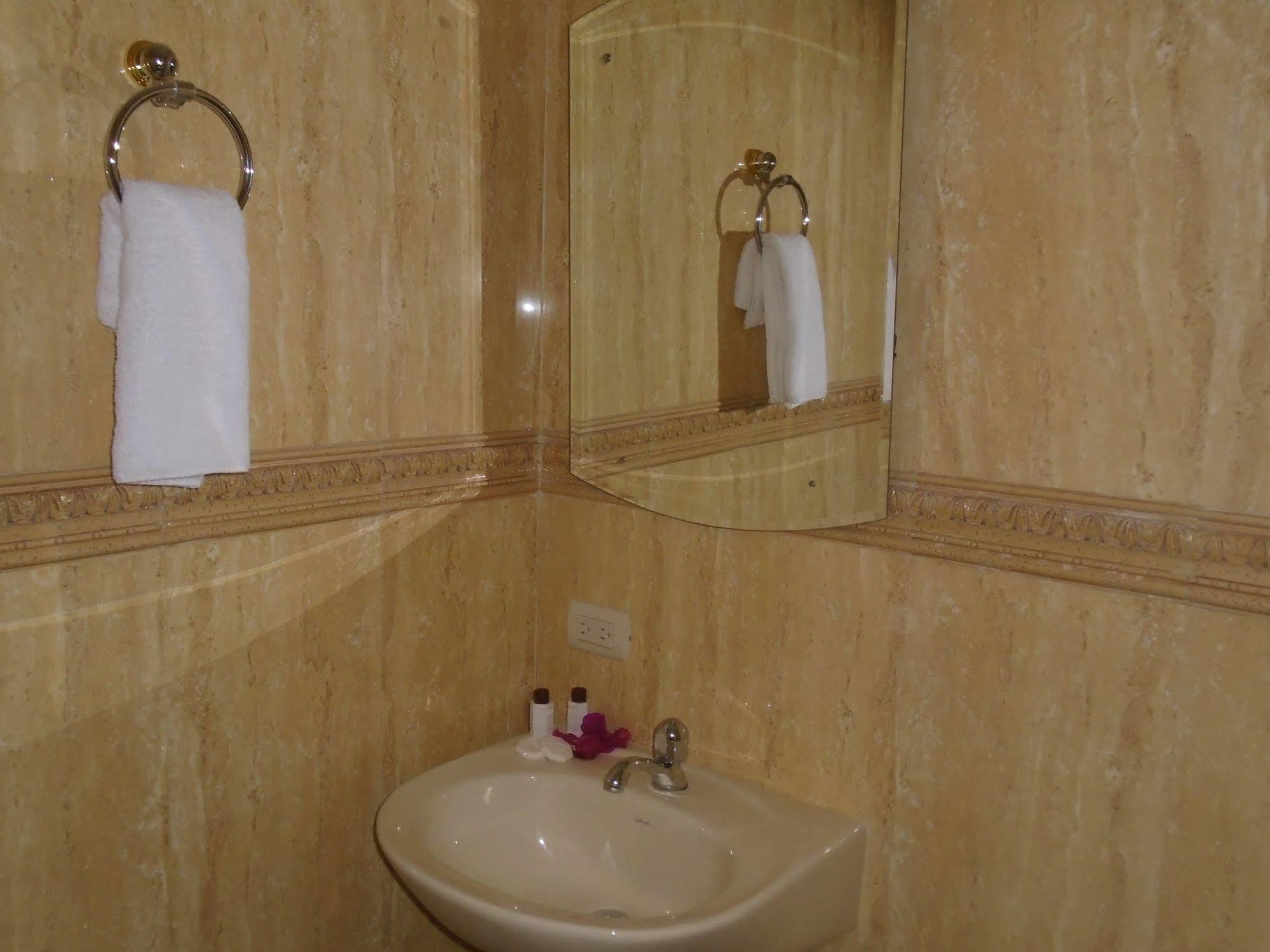 Simmonds Inn גוויאקיל מראה חיצוני תמונה